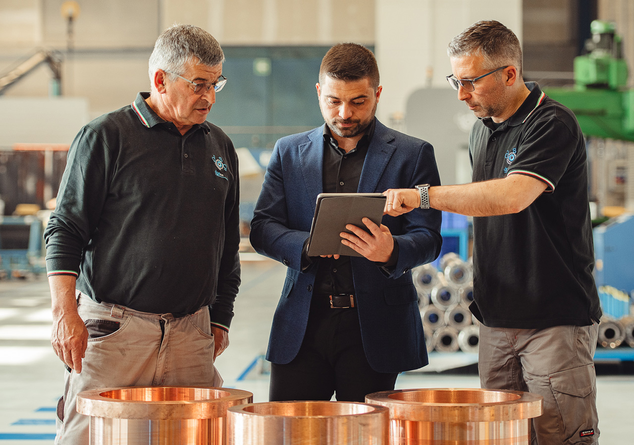 azienda-direzione-1280x900 https://prova4.demo.servonet.it/wp-content/uploads/2024/07/azienda-direzione-1280x900-1.jpg